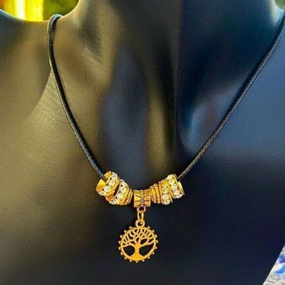Tree Of Life Crystal Charm Necklace NWOT - Picture 1 of 7